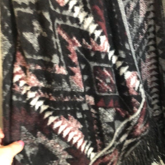 Lucky Brand 🍀Nwt. S Fringe Aztec Duster. - Picture 4 of 5